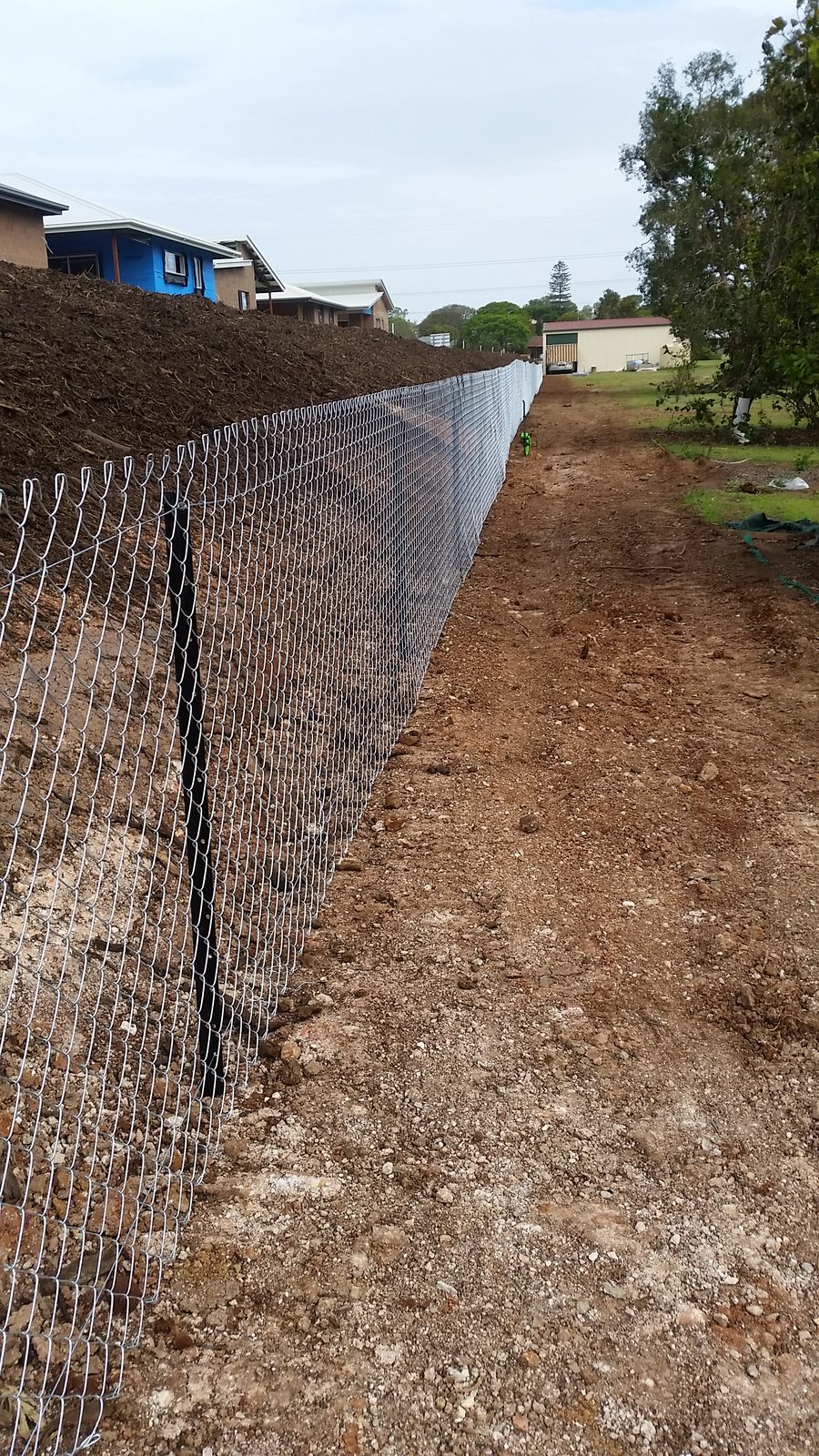 Fauna exclusion fencing protecting a wildlife corridor - photo 4