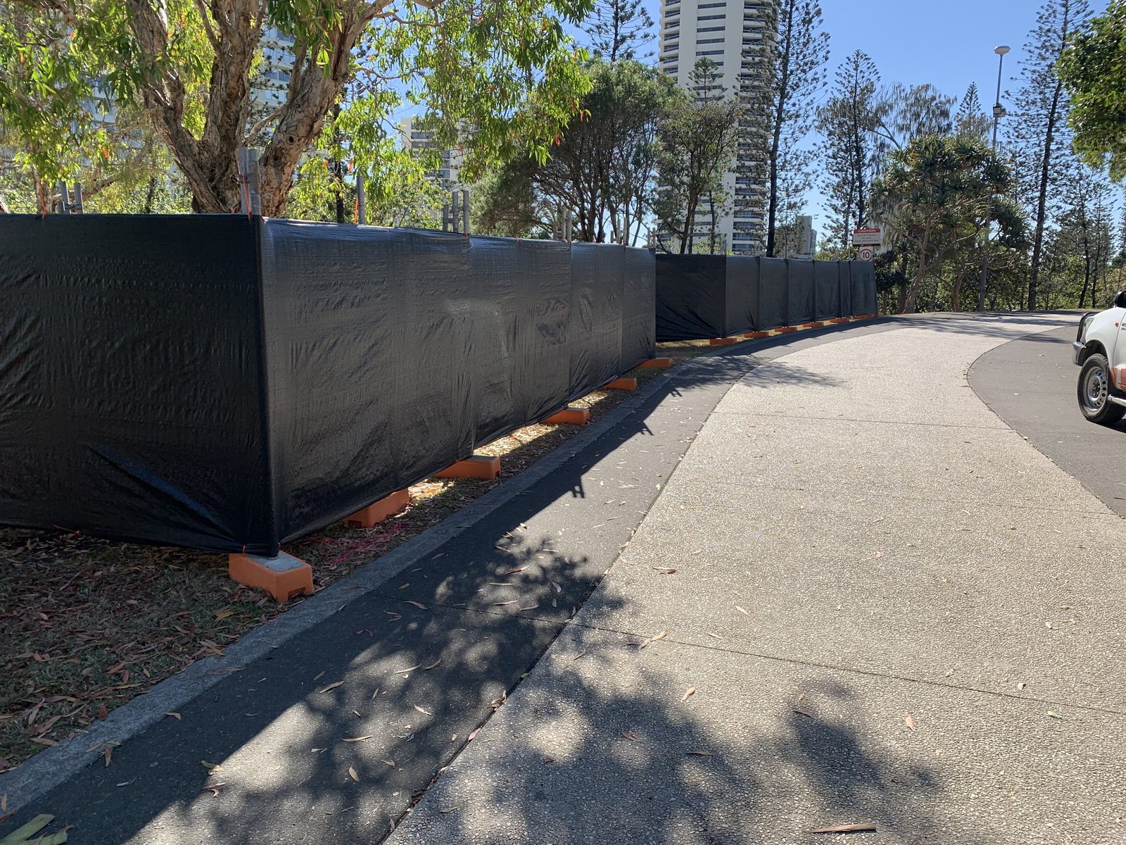 Temporary mesh fencing securing a construction site - photo 3